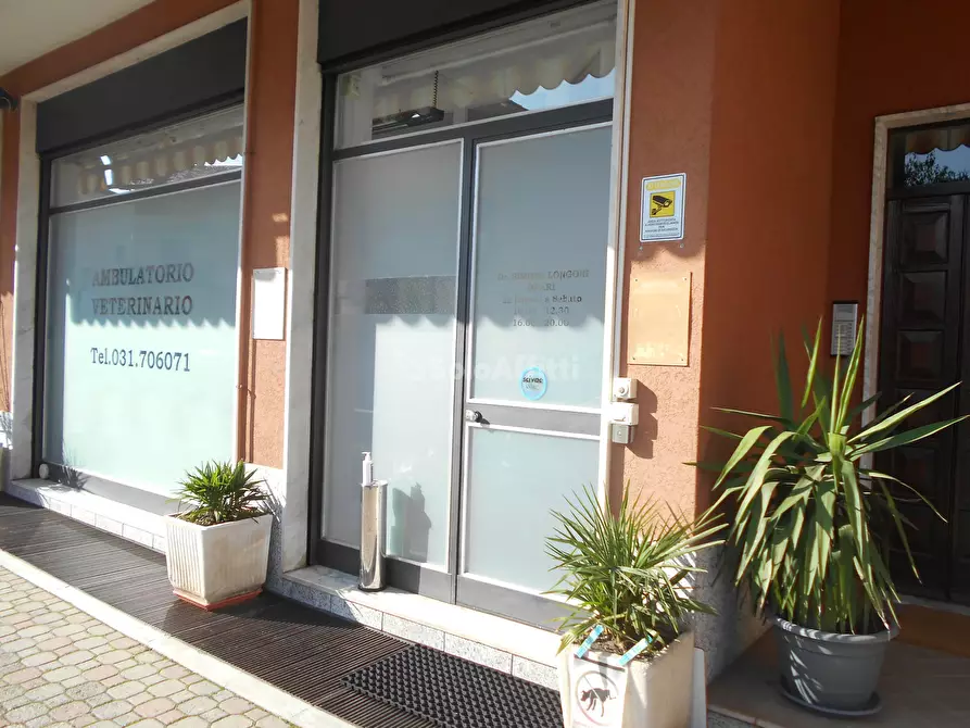 locale commerciale in affitto a Cantù