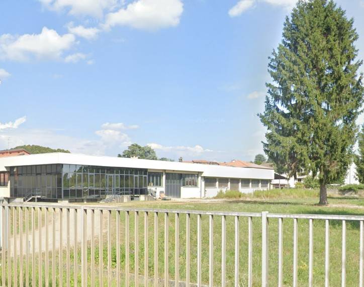 locale commerciale in affitto a Cantù in zona Cascina Amata