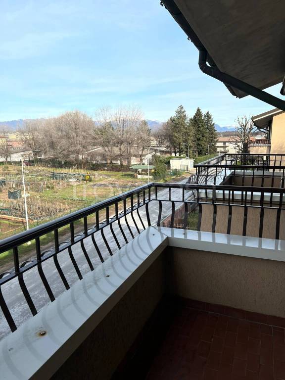 appartamento in affitto a Cantù in zona Vighizzolo