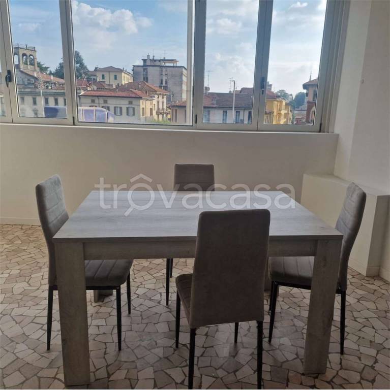 appartamento in affitto a Cantù