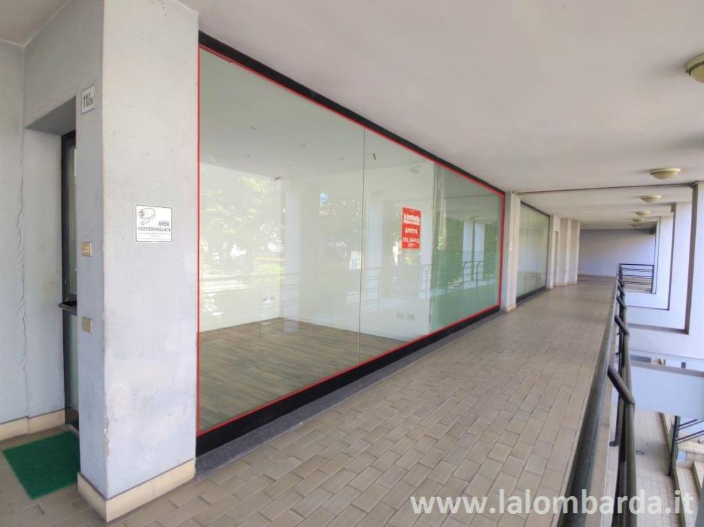 negozio in affitto a Cantù