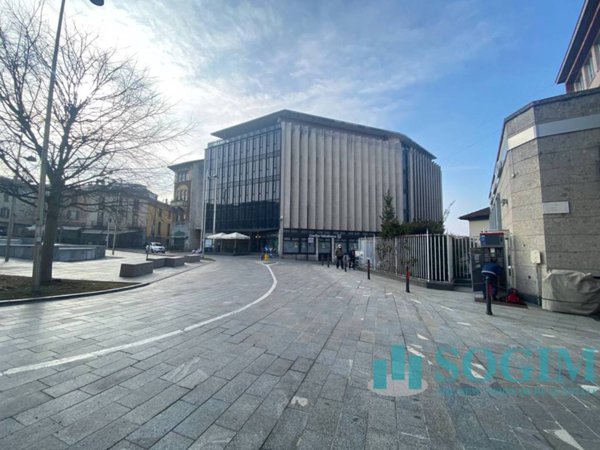 negozio in affitto a Cantù