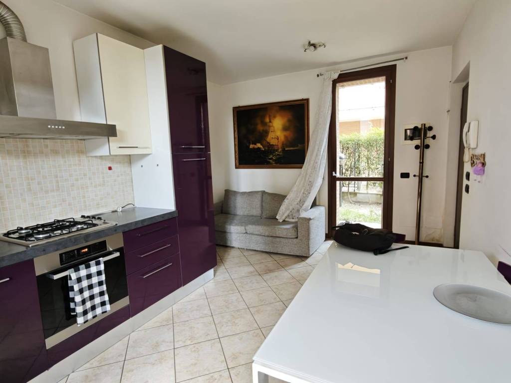 appartamento in affitto a Cantù in zona Fecchio