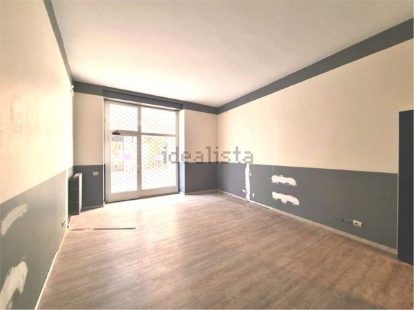 negozio in affitto a Cantù