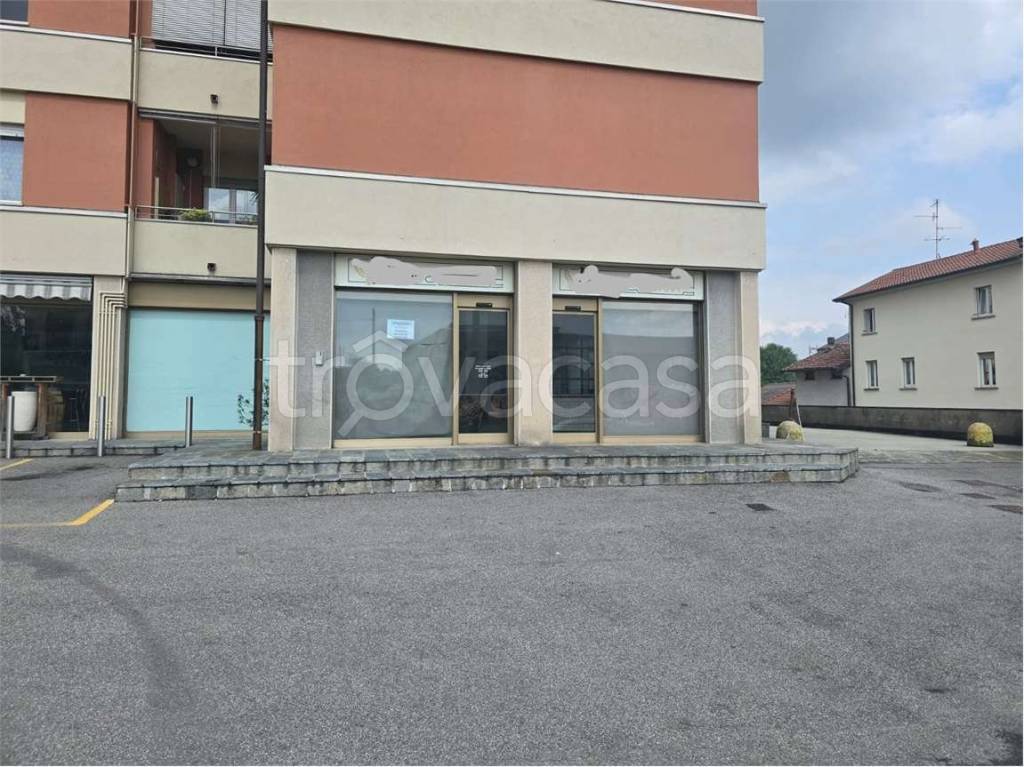 negozio in affitto a Cantù
