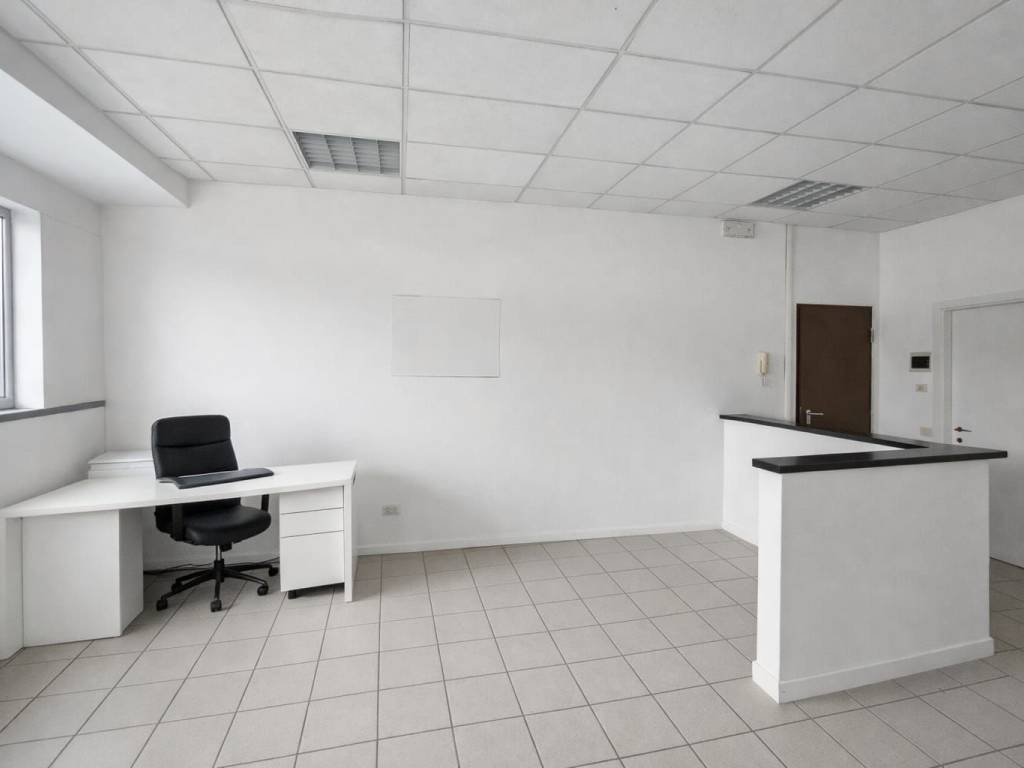 ufficio in affitto a Cantù