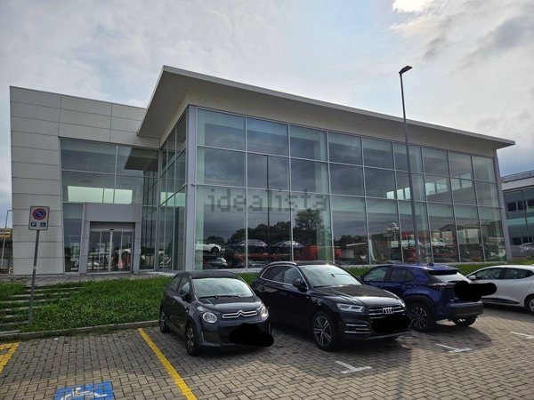 capannone in affitto a Cantù