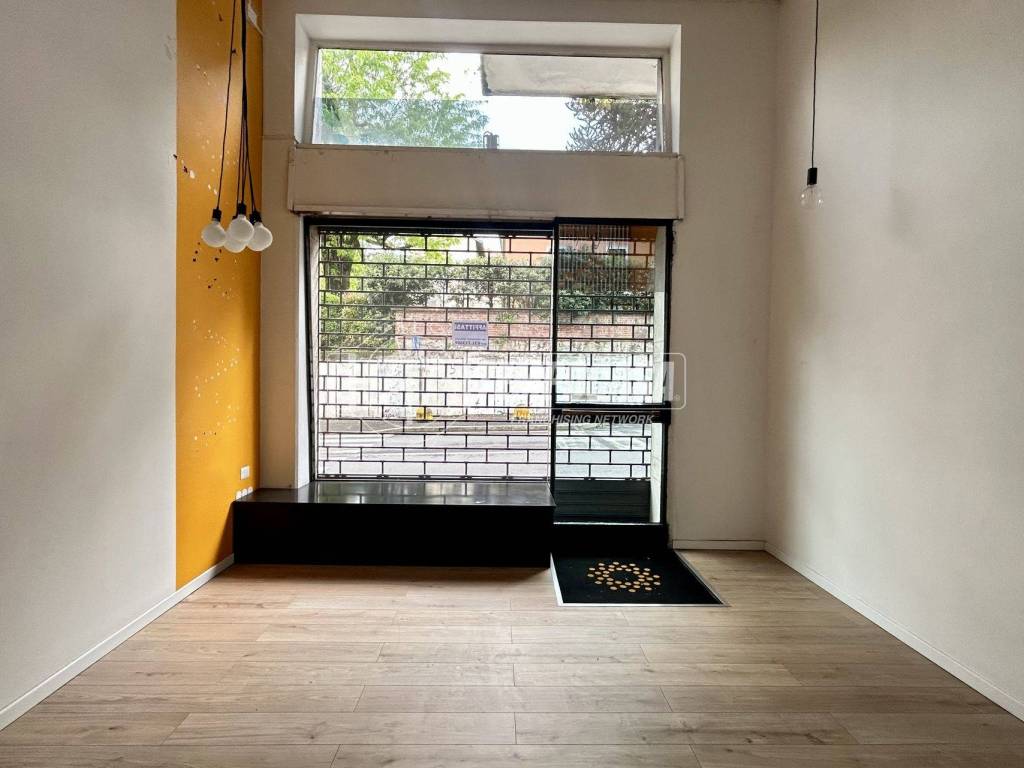 negozio in affitto a Cantù