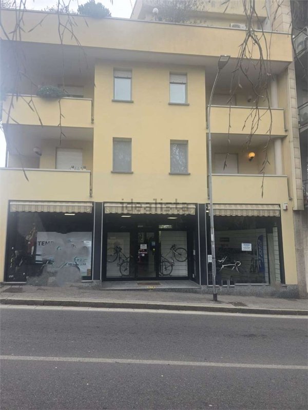 negozio in affitto a Cantù