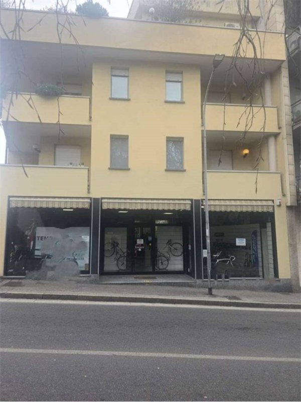 negozio in affitto a Cantù