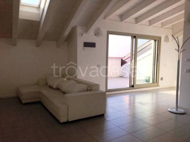 appartamento in affitto a Cantù