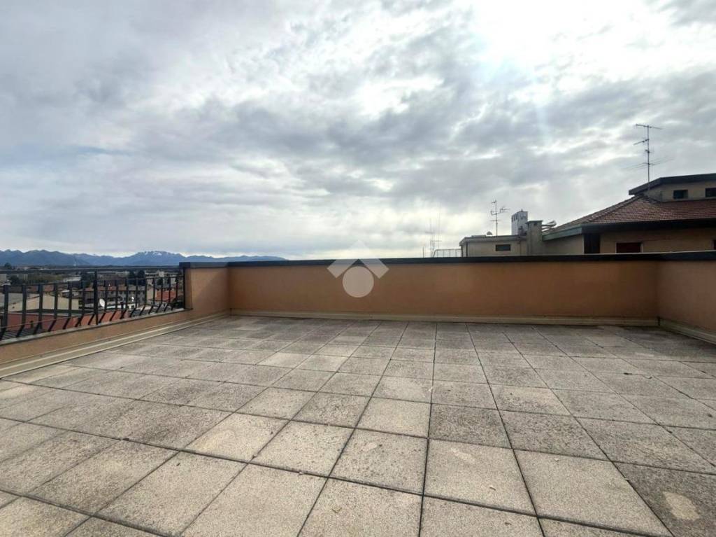 appartamento in affitto a Cantù