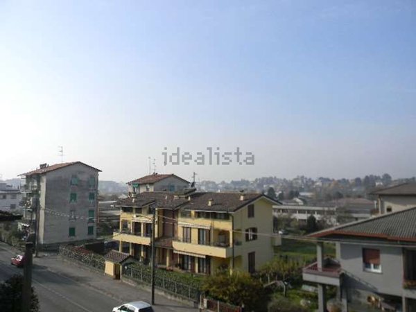 appartamento in affitto a Cantù in zona Fecchio
