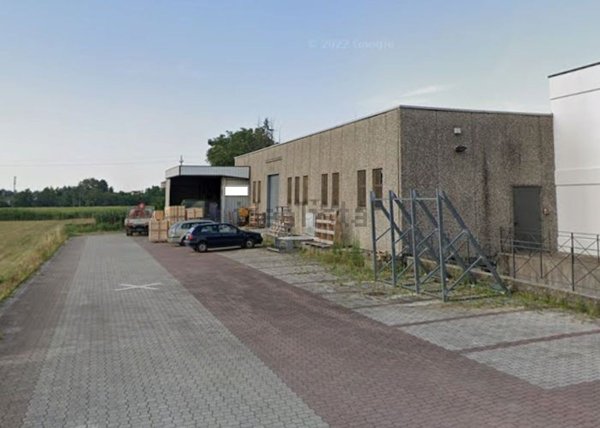 locale di sgombero in affitto a Cantù