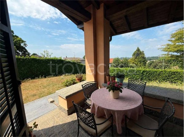 casa indipendente in affitto a Cantù