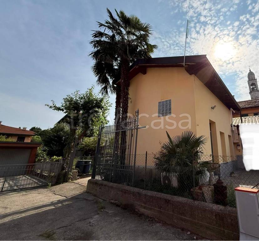appartamento in affitto a Cantù in zona Vighizzolo