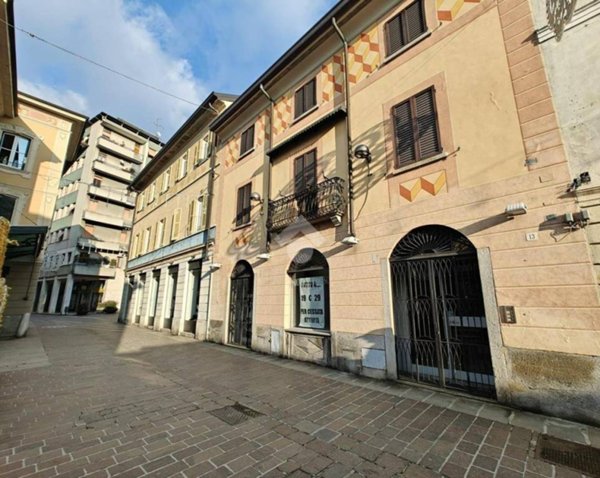 negozio in affitto a Cantù