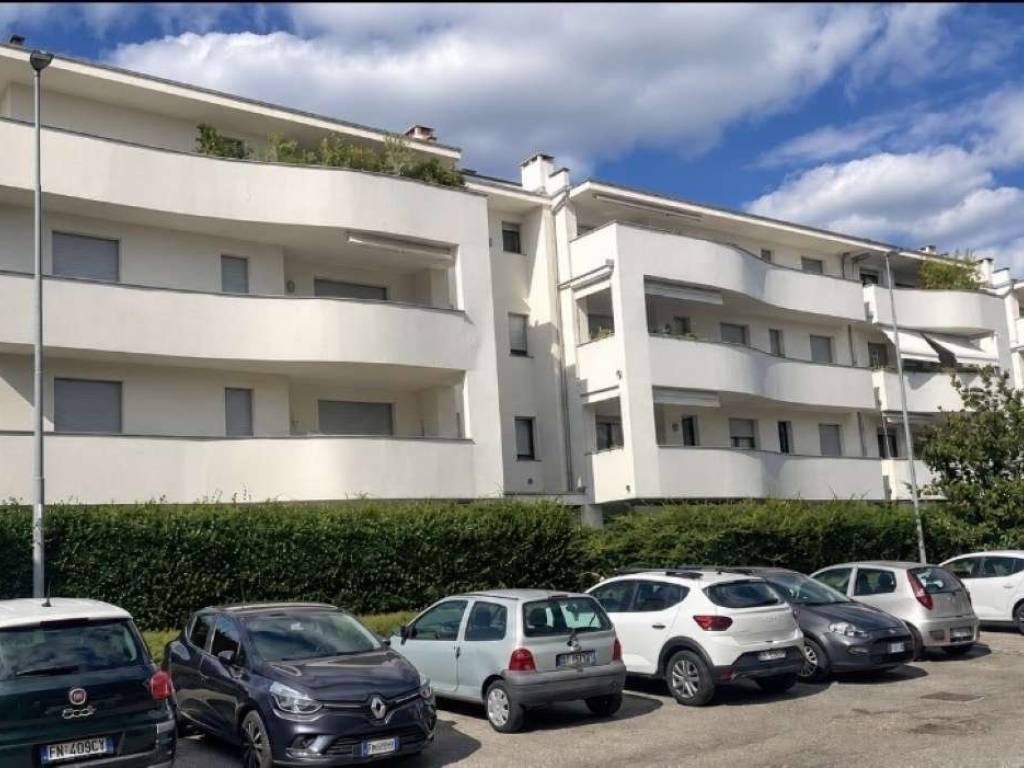 appartamento in affitto a Cantù