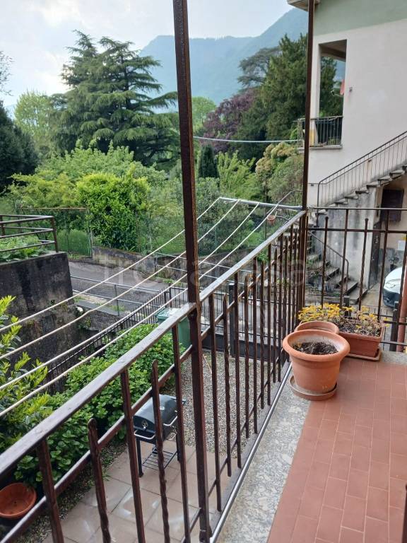 appartamento in affitto a Canzo