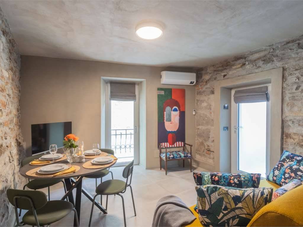 appartamento in affitto a Carate Urio in zona Pangino