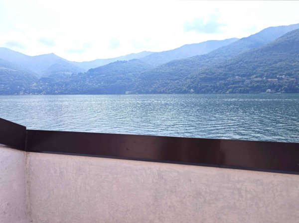 appartamento in affitto a Carate Urio in zona Pangino