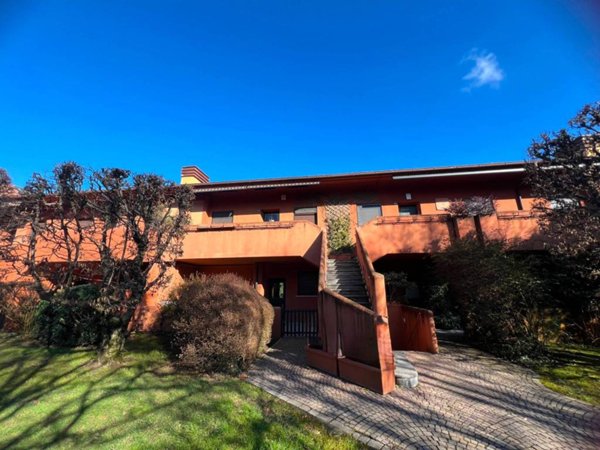 appartamento in affitto a Cassina Rizzardi in zona Monticello