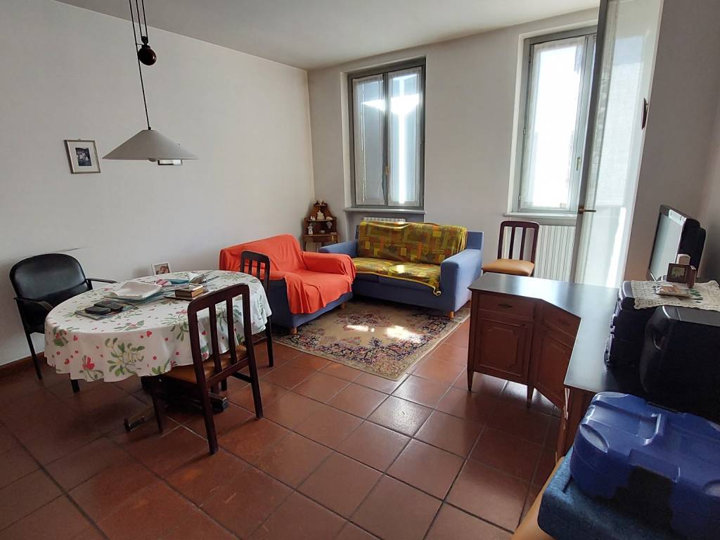 appartamento in affitto a Cermenate