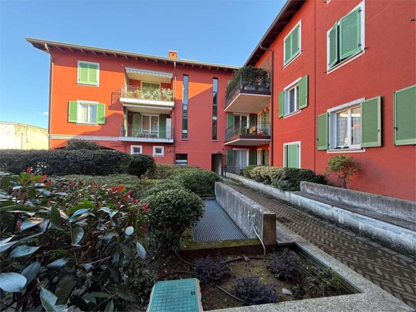 appartamento in affitto a Cermenate in zona Cascina Lavezzari