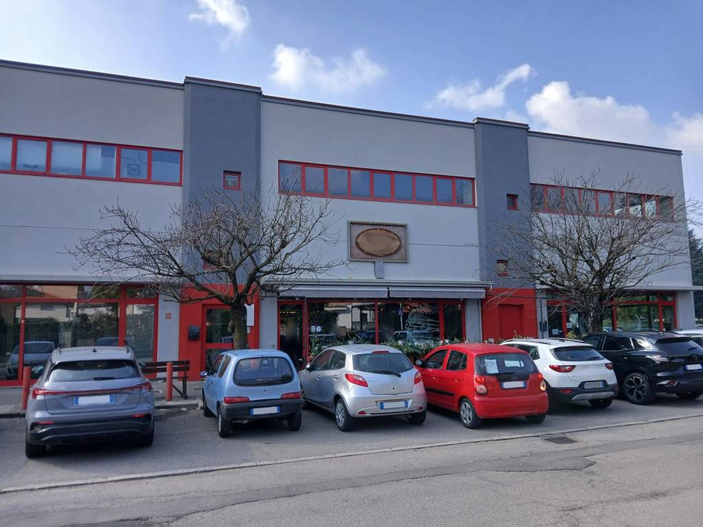 ufficio in affitto a Cermenate