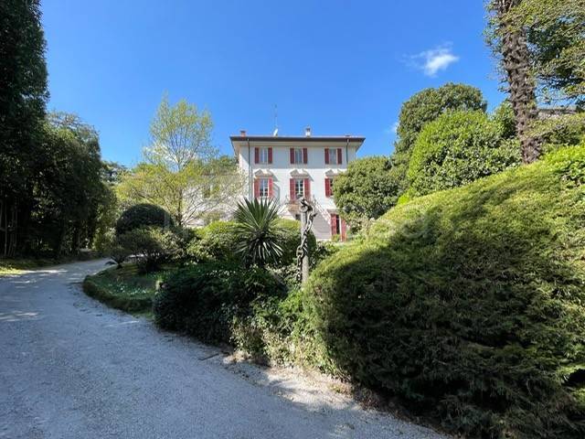 appartamento in affitto a Cernobbio