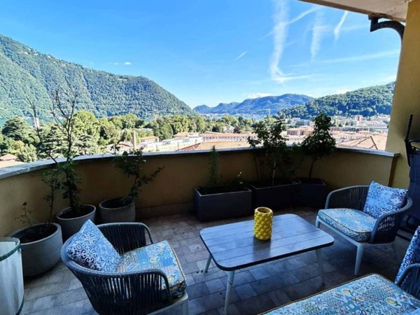 appartamento in affitto a Cernobbio