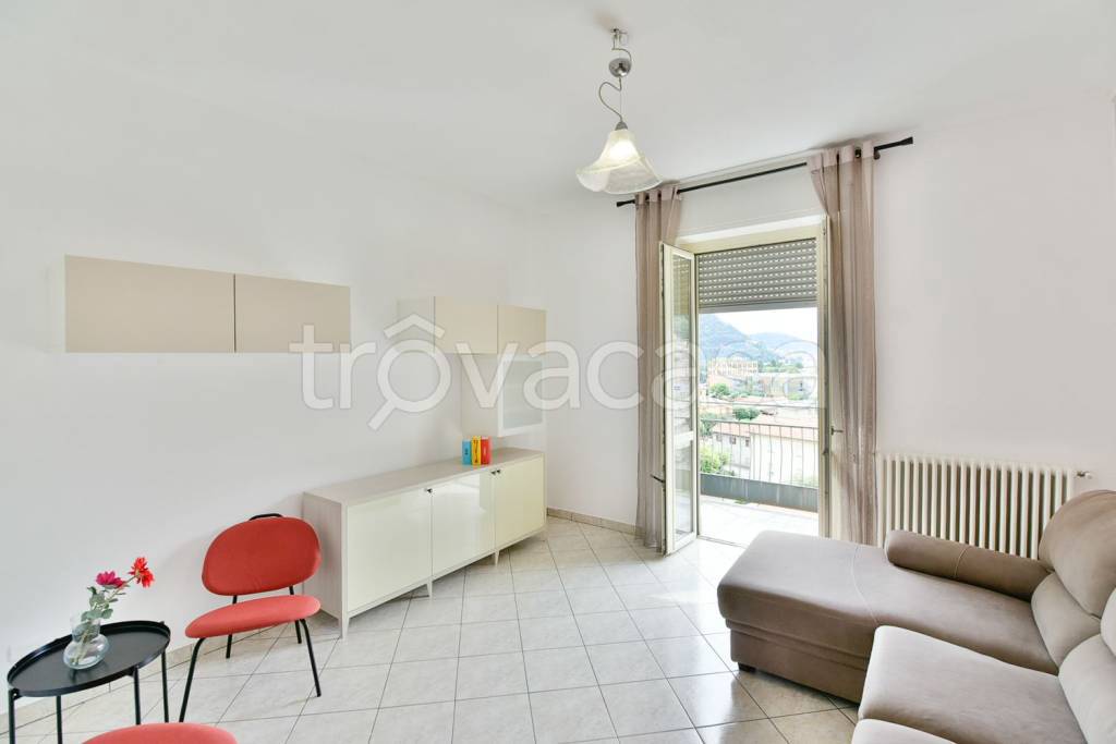 appartamento in affitto a Cernobbio