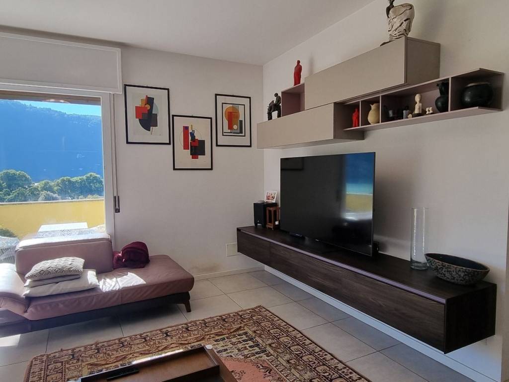 appartamento in affitto a Cernobbio