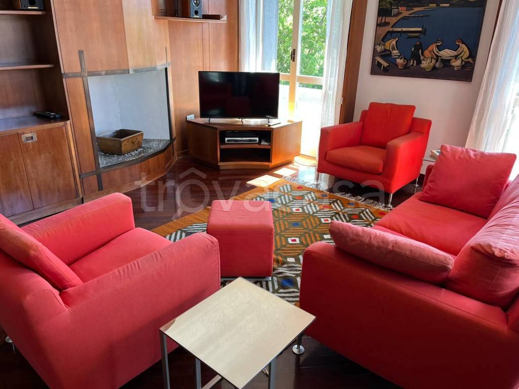 appartamento in affitto a Cernobbio