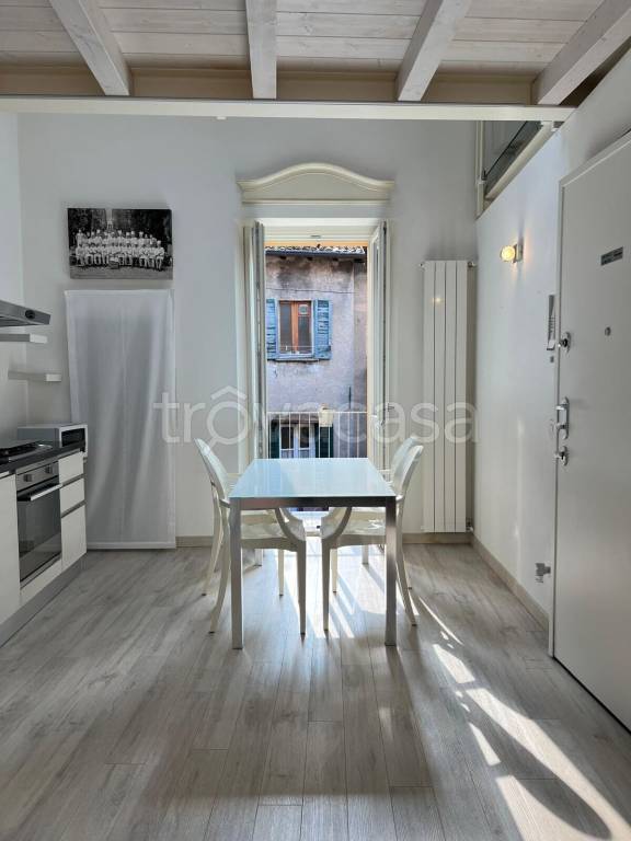 appartamento in affitto a Cernobbio