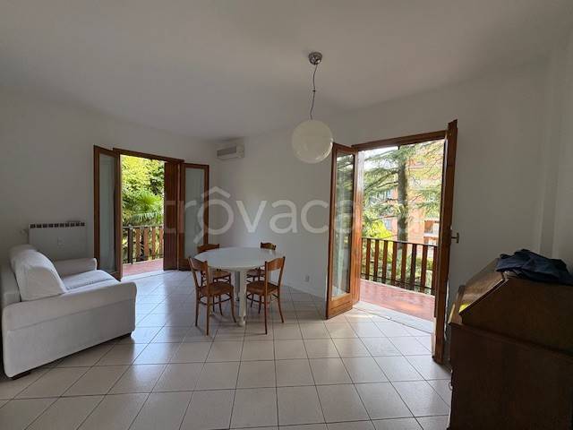 appartamento in affitto a Cernobbio