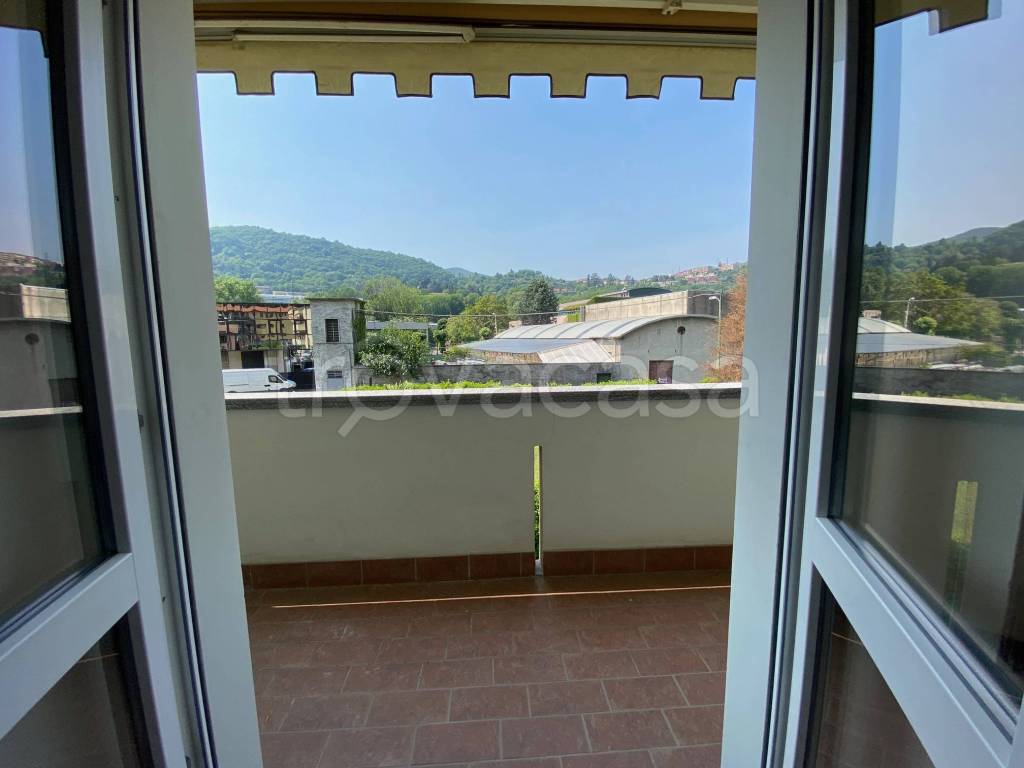 appartamento in affitto a Cernobbio