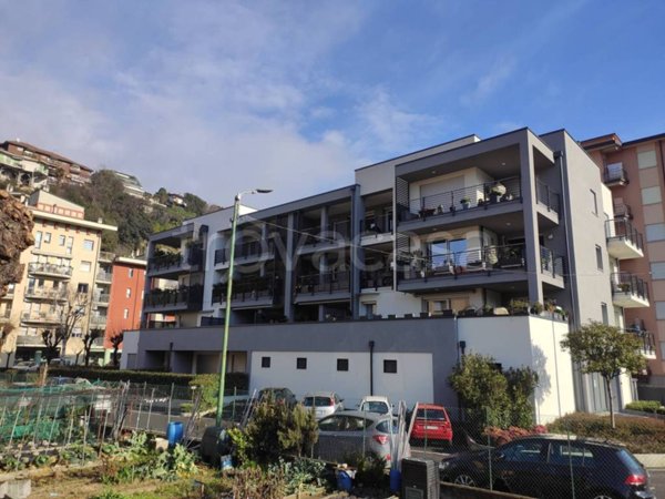 appartamento in affitto a Cernobbio