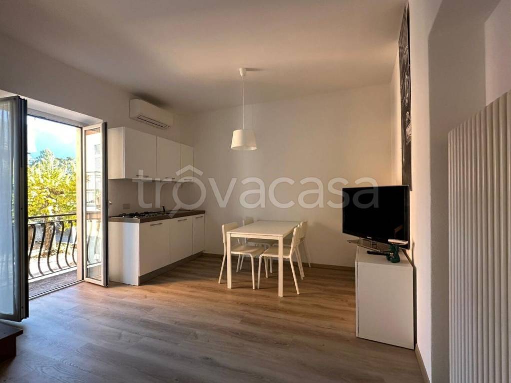 appartamento in affitto a Cernobbio