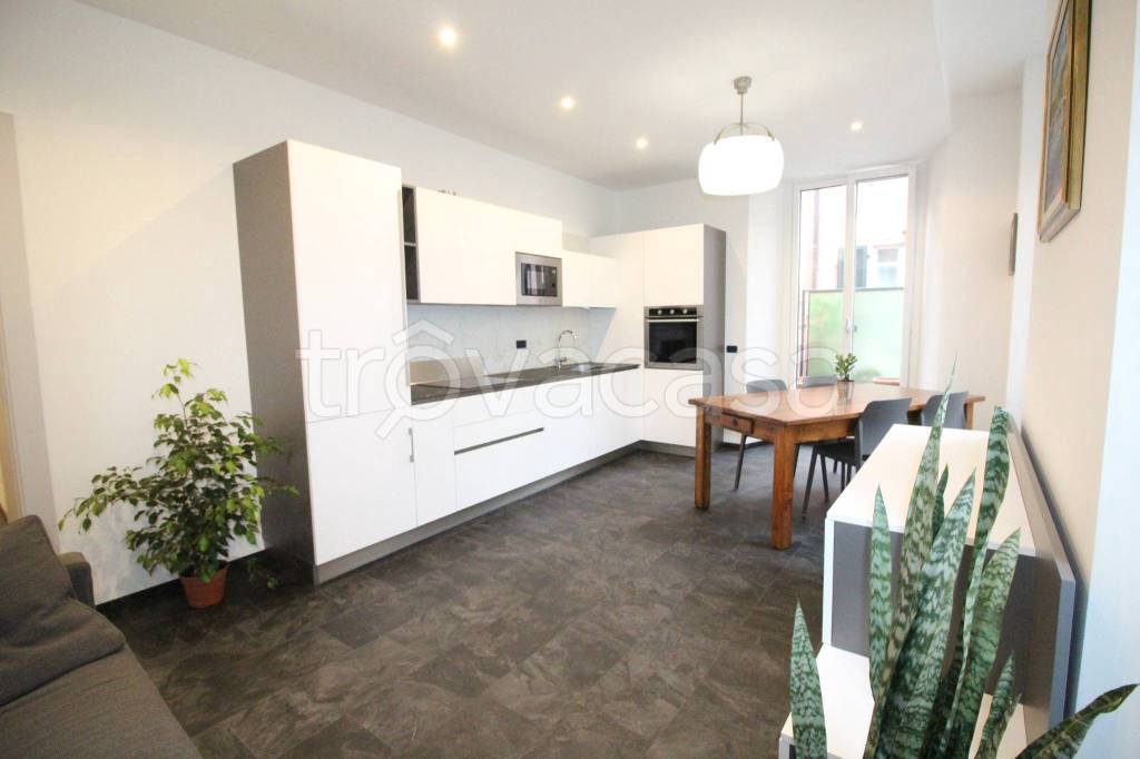 appartamento in affitto a Cernobbio