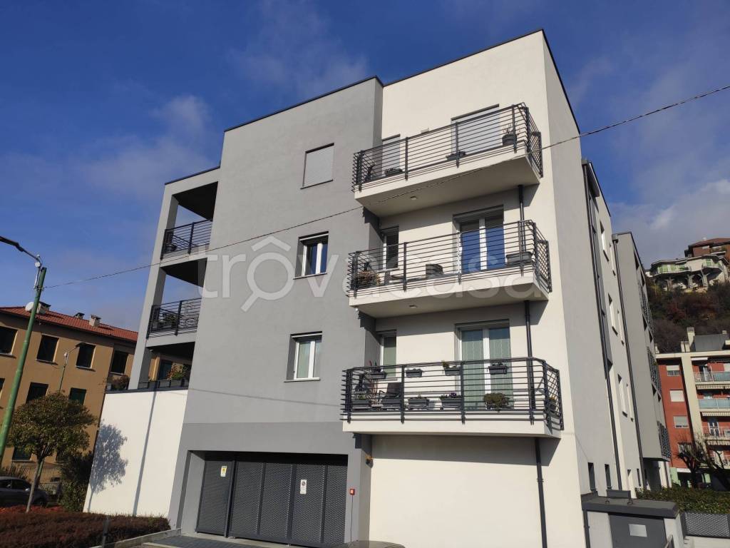 appartamento in affitto a Cernobbio