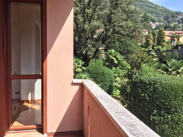 appartamento in affitto a Cernobbio in zona Stimianico