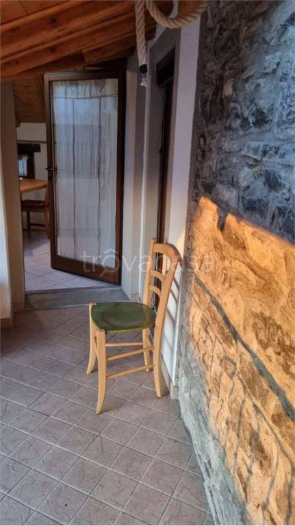 appartamento in affitto a Cernobbio in zona Rovenna