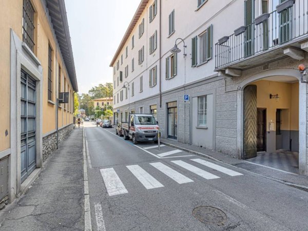 appartamento in affitto a Cernobbio in zona Stimianico