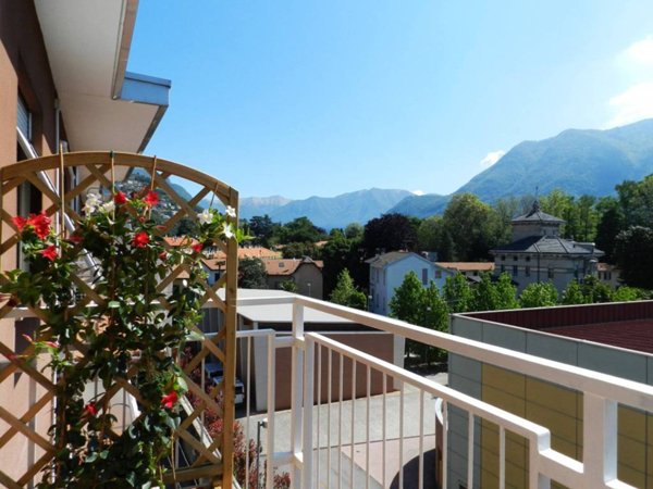 appartamento in affitto a Cernobbio in zona Mornello