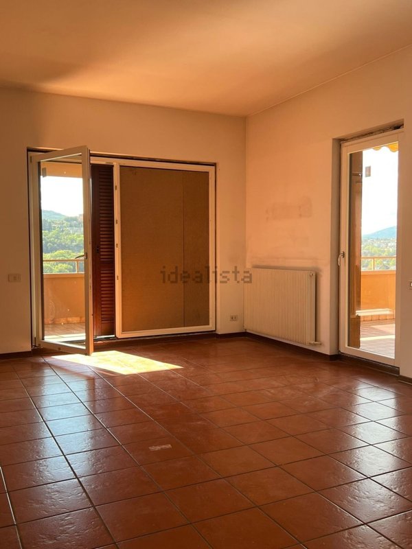 appartamento in affitto a Cernobbio in zona Mornello