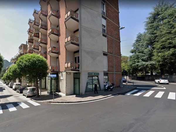 negozio in affitto a Como in zona Borghi