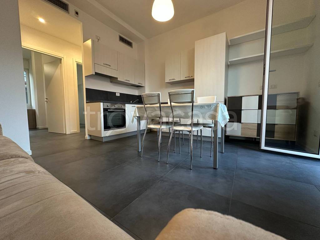 appartamento in affitto a Como in zona Como Centro