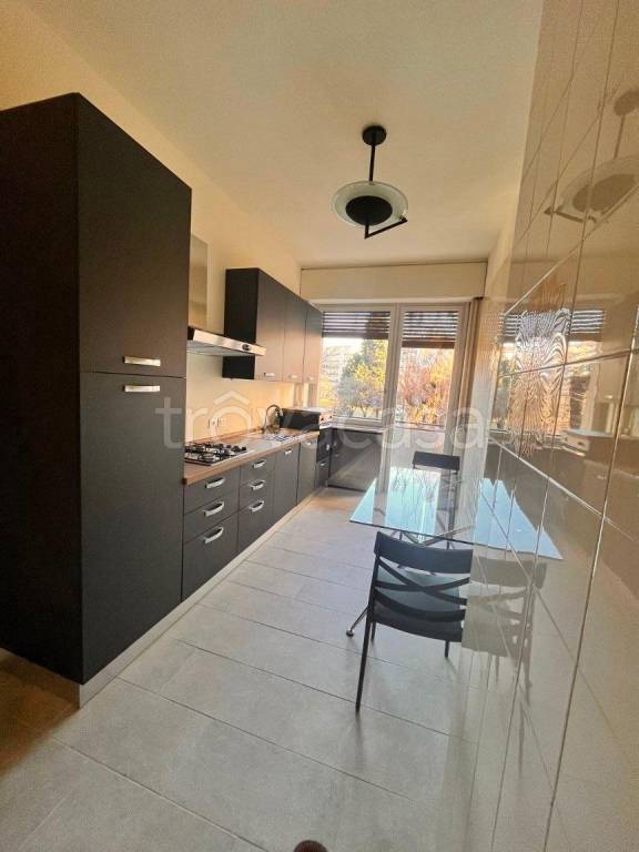 appartamento in affitto a Como in zona Borghi