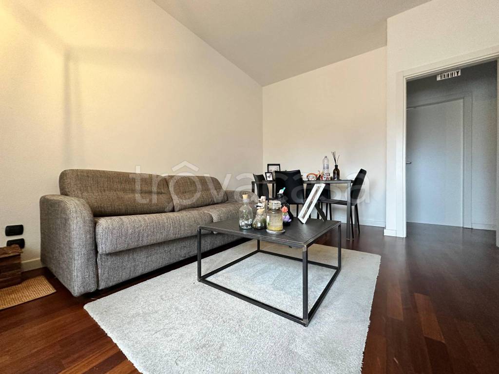 appartamento in affitto a Como in zona Valduce